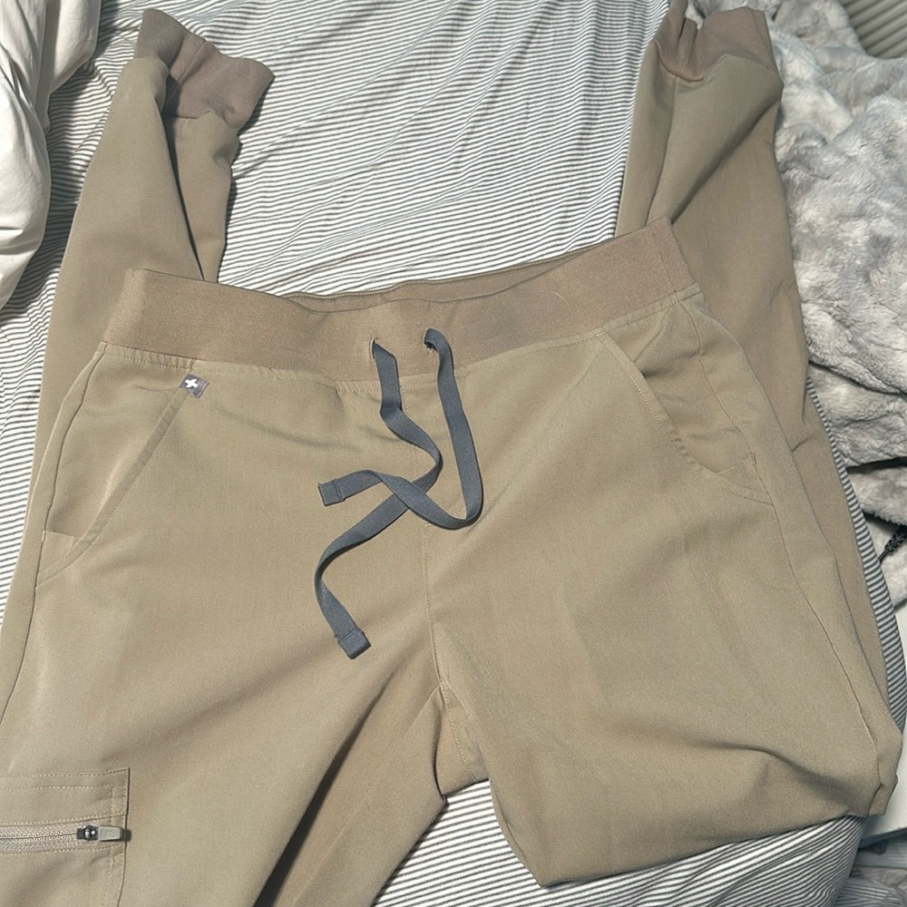 Figs scrub joggers